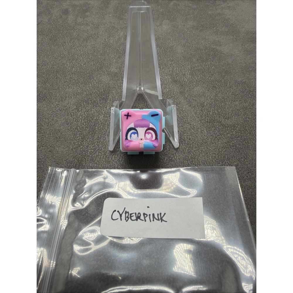 Clickeez Series 1 Kawaii Dreams CYBERPINK Single Key